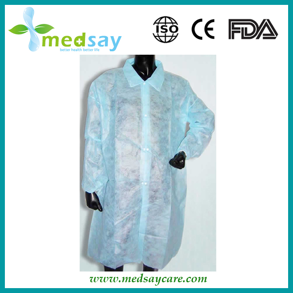 Lab coat with button closure